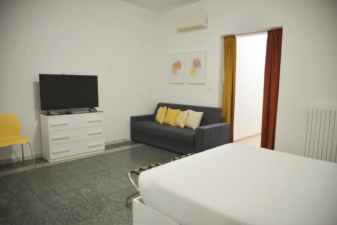 La Casa Di Eva Acomodação com café da manhã Brindisi 0*,  Itália